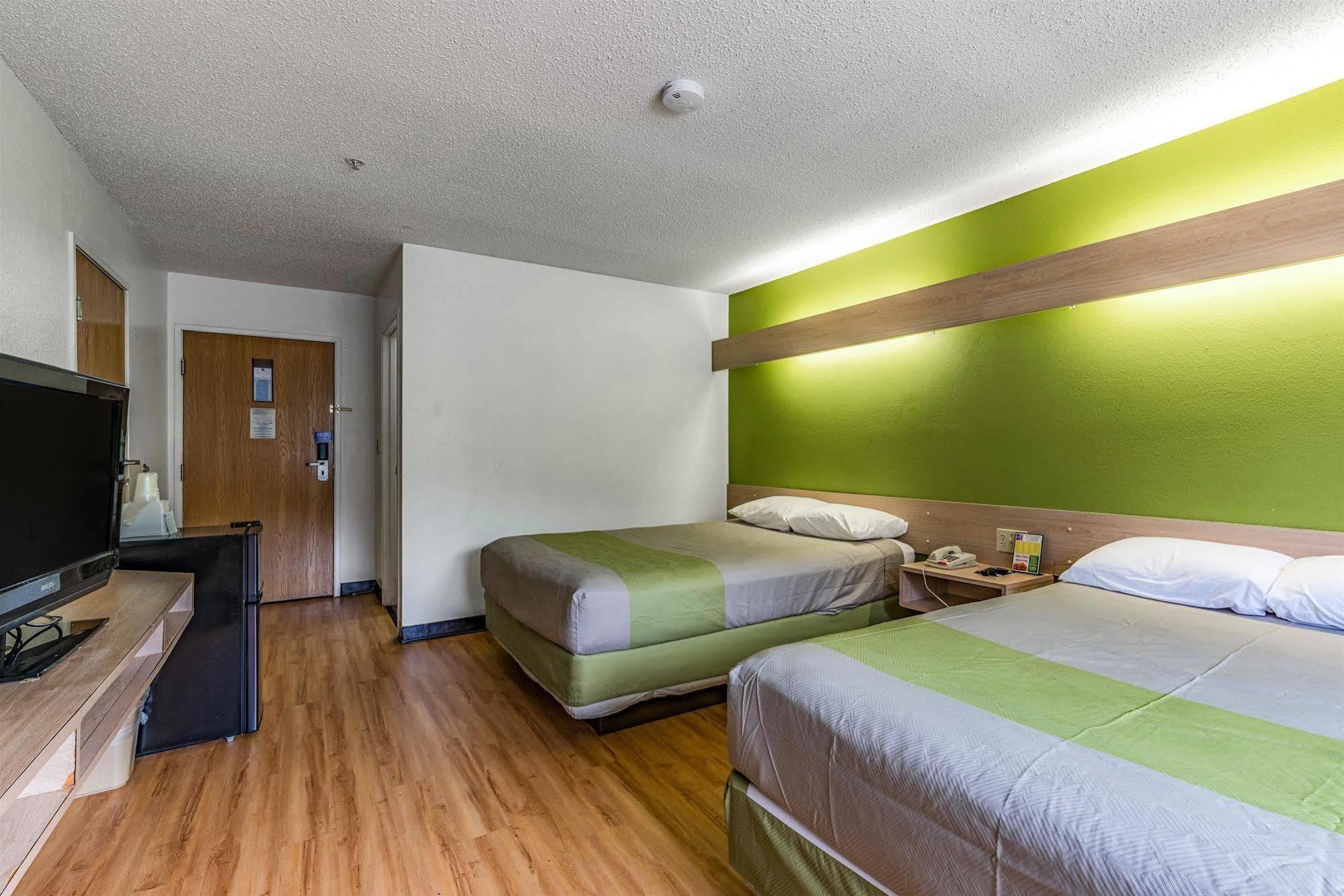 Motel 6-Charlotte, Nc - University المظهر الخارجي الصورة